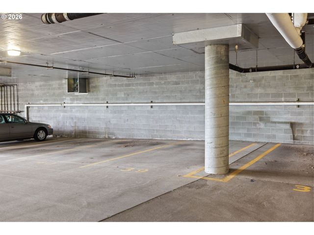 4320 S CORBETT Ave 211, Portland, OR 97239