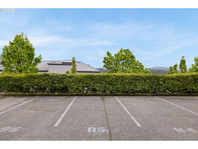 4320 S CORBETT Ave 211, Portland, OR 97239