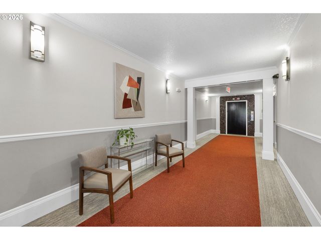 4320 S CORBETT Ave 211, Portland, OR 97239