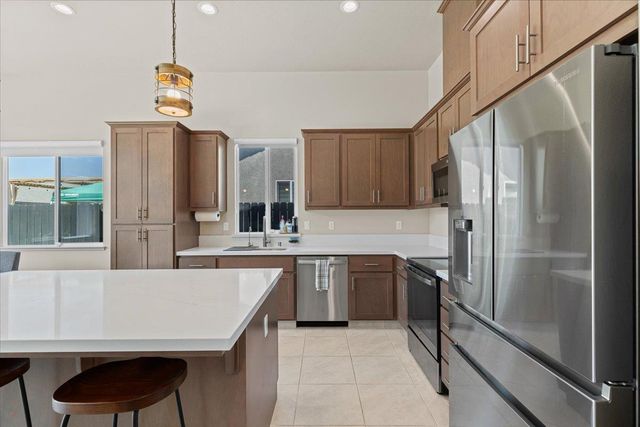 3715 N Berkeley Ave, Turlock, CA 95382