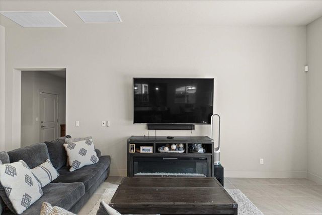 3715 N Berkeley Ave, Turlock, CA 95382