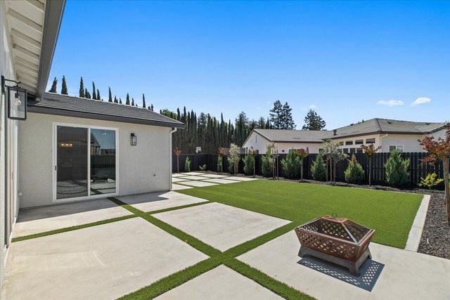 3715 N Berkeley Ave, Turlock, CA 95382