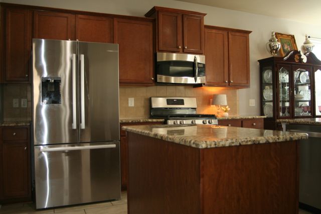 2013 Austin Dr, Spring Hill, TN 37174