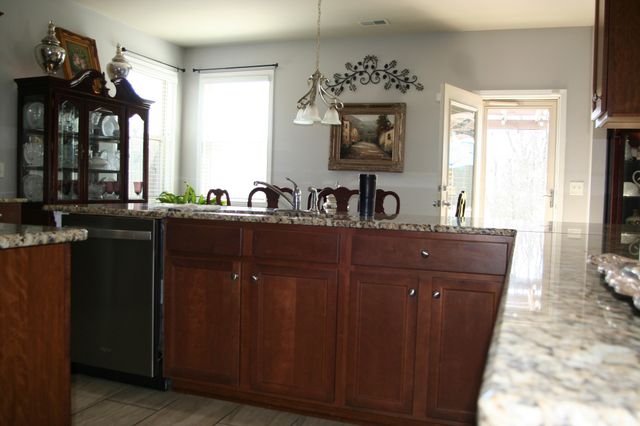 2013 Austin Dr, Spring Hill, TN 37174