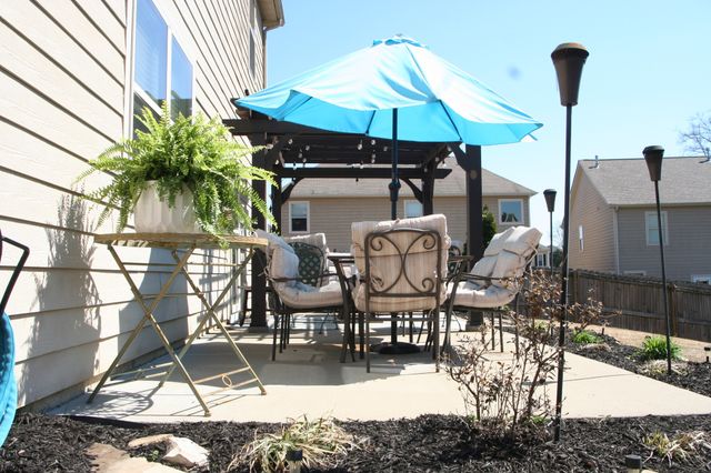 2013 Austin Dr, Spring Hill, TN 37174