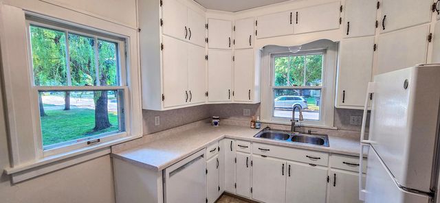 803 10th Street S, Moorhead, MN 56560