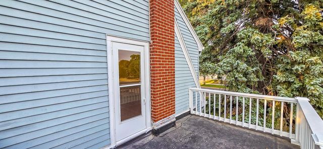803 10th Street S, Moorhead, MN 56560