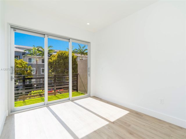 1421 SW 24th Court 3, Fort Lauderdale, FL 33315