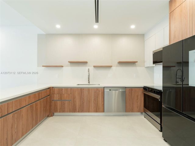 1421 SW 24th Court 3, Fort Lauderdale, FL 33315