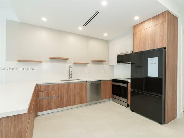 1421 SW 24th Court 3, Fort Lauderdale, FL 33315