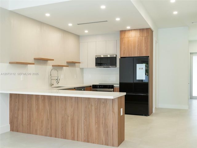 1421 SW 24th Court 3, Fort Lauderdale, FL 33315