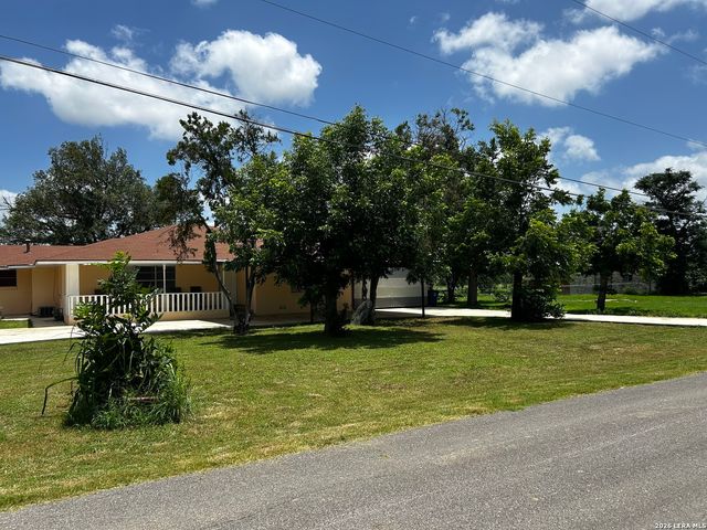 3660 Oma Dr, China Grove, TX 78263