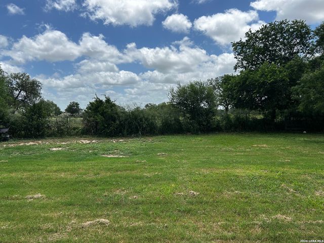 3660 Oma Dr, China Grove, TX 78263