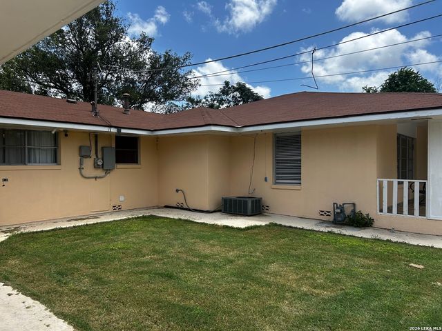 3660 Oma Dr, China Grove, TX 78263