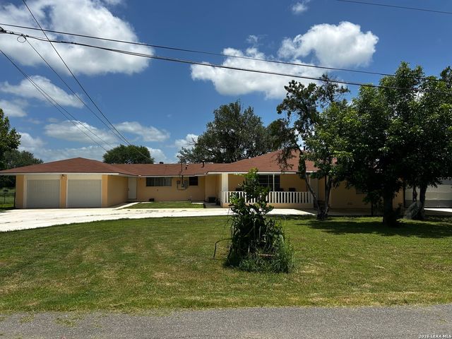 3660 Oma Dr, China Grove, TX 78263
