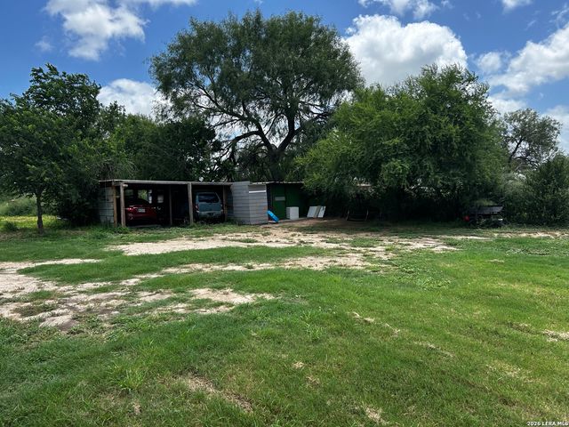 3660 Oma Dr, China Grove, TX 78263