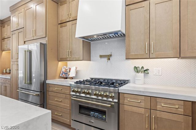 65 Twilight Rose Street, Las Vegas, NV 89138