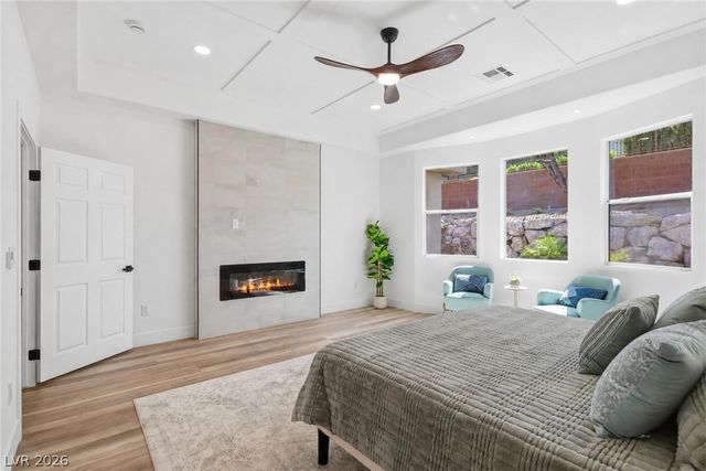 65 Twilight Rose Street, Las Vegas, NV 89138