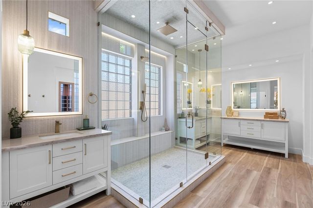 65 Twilight Rose Street, Las Vegas, NV 89138