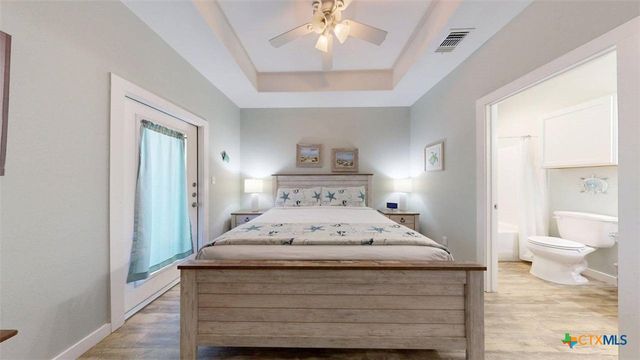 1813 S 11th Street 106, Port Aransas, TX 78373