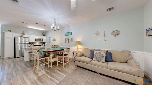 1813 S 11th Street 106, Port Aransas, TX 78373