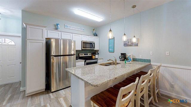 1813 S 11th Street 106, Port Aransas, TX 78373