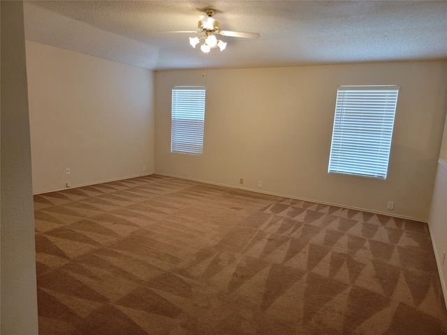 238 High Pointe Lane, Cedar Hill, TX 75104