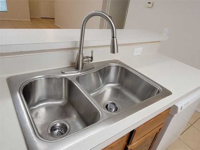 238 High Pointe Lane, Cedar Hill, TX 75104