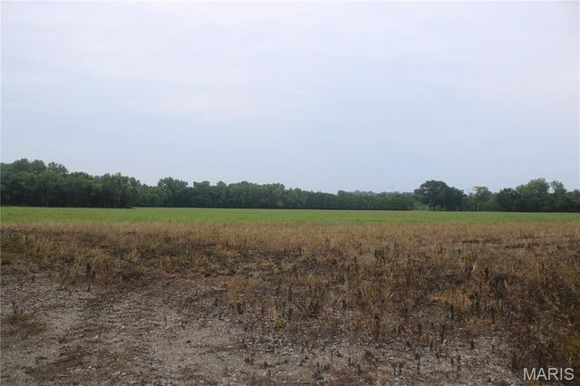 380 Yachtview Drive, West Alton, MO 63386