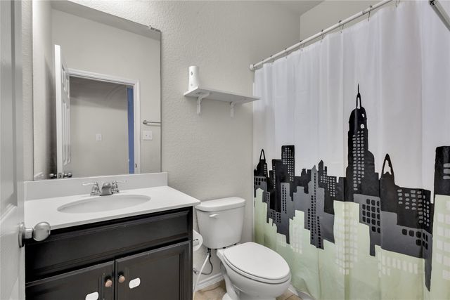 8028 Hereland Trail, Fort Worth, TX 76131