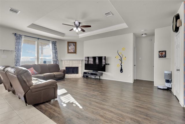 8028 Hereland Trail, Fort Worth, TX 76131