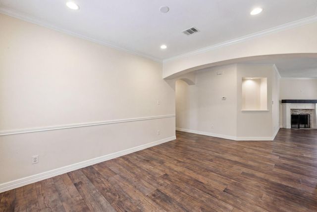 8227 Shady Grove, Baytown, TX 77523