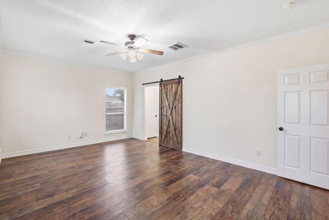 8227 Shady Grove, Baytown, TX 77523