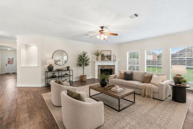 8227 Shady Grove, Baytown, TX 77523