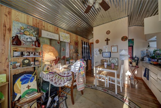 320 Gulf Avenue, Caldwell, TX 77836