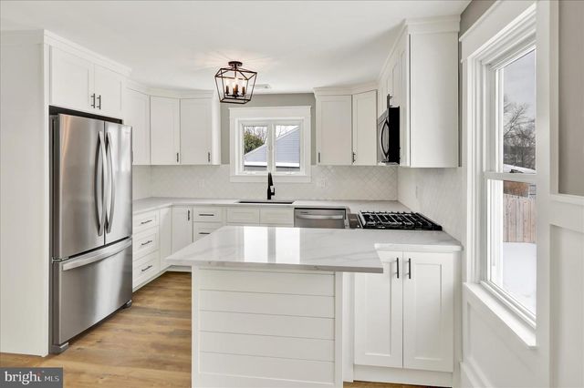 113 MERKEL RD, Gilbertsville, PA 19525