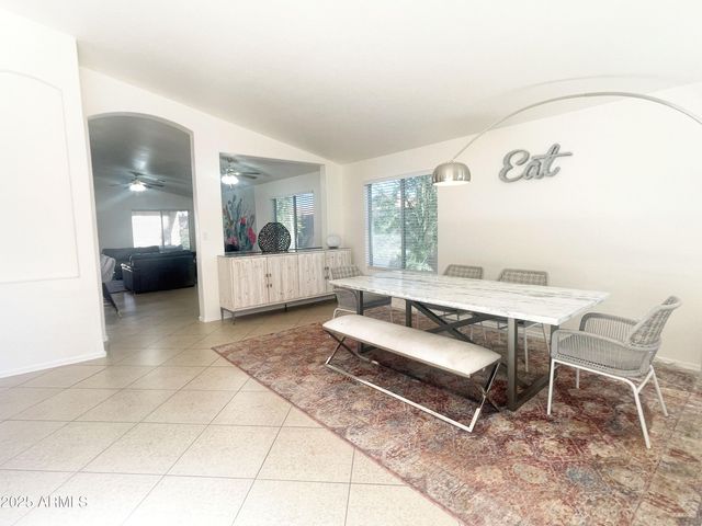 1040 E Silverwood Drive, Phoenix, AZ 85048