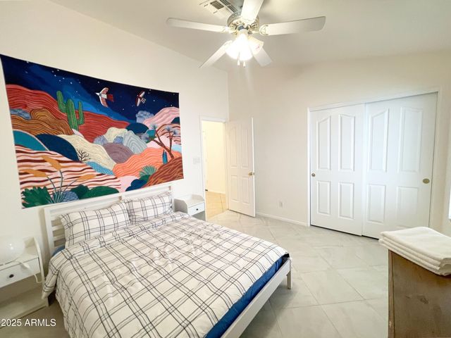 1040 E Silverwood Drive, Phoenix, AZ 85048