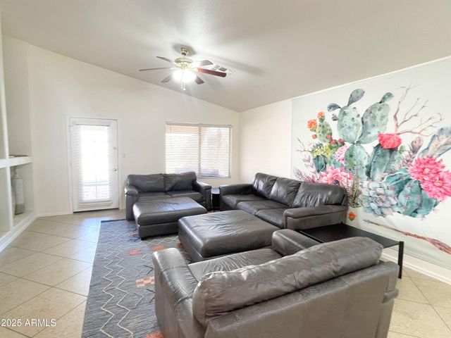 1040 E Silverwood Drive, Phoenix, AZ 85048