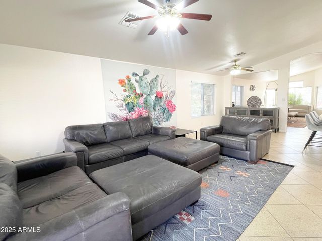 1040 E Silverwood Drive, Phoenix, AZ 85048