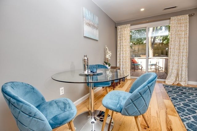82 Centre St B, Quincy, MA 02169