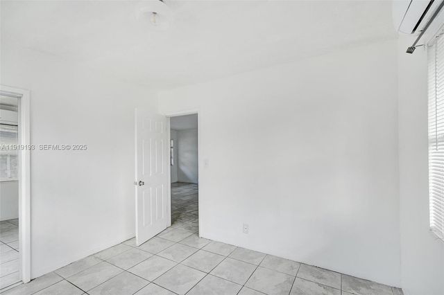 29 SW 8th Ave 1, Dania Beach, FL 33004