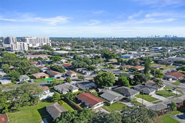 29 SW 8th Ave 1, Dania Beach, FL 33004