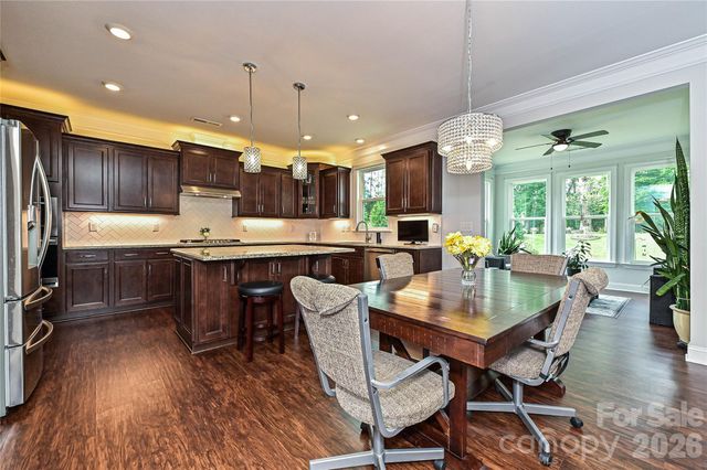 406 Sinaloa Street, Waxhaw, NC 28173