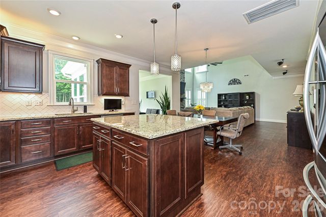 406 Sinaloa Street, Waxhaw, NC 28173