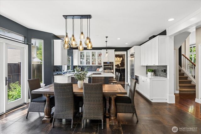 2211 238th Place NE, Sammamish, WA 98074