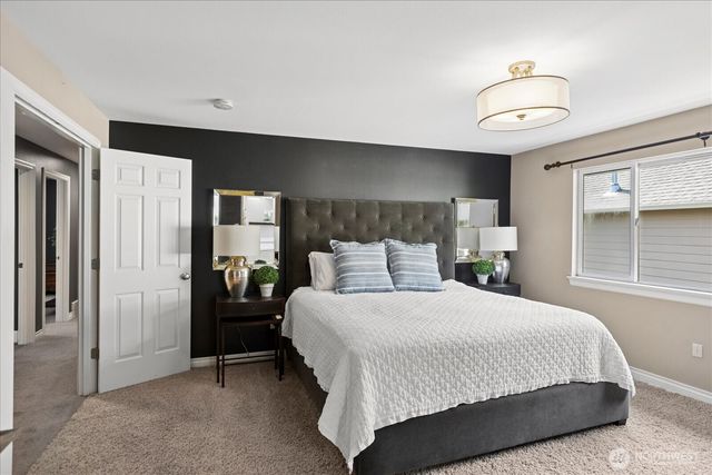 2211 238th Place NE, Sammamish, WA 98074