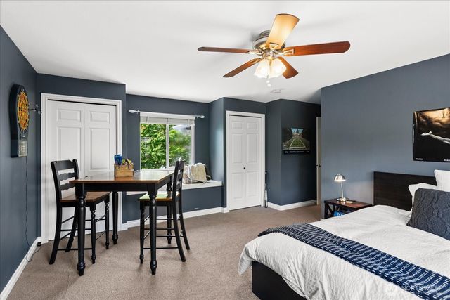 2211 238th Place NE, Sammamish, WA 98074