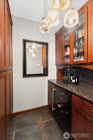 2211 238th Place NE, Sammamish, WA 98074