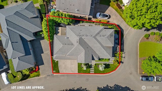 2211 238th Place NE, Sammamish, WA 98074